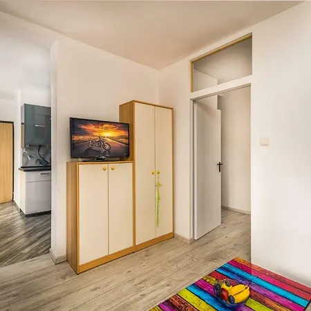One Bedroom Cuder קובאריד